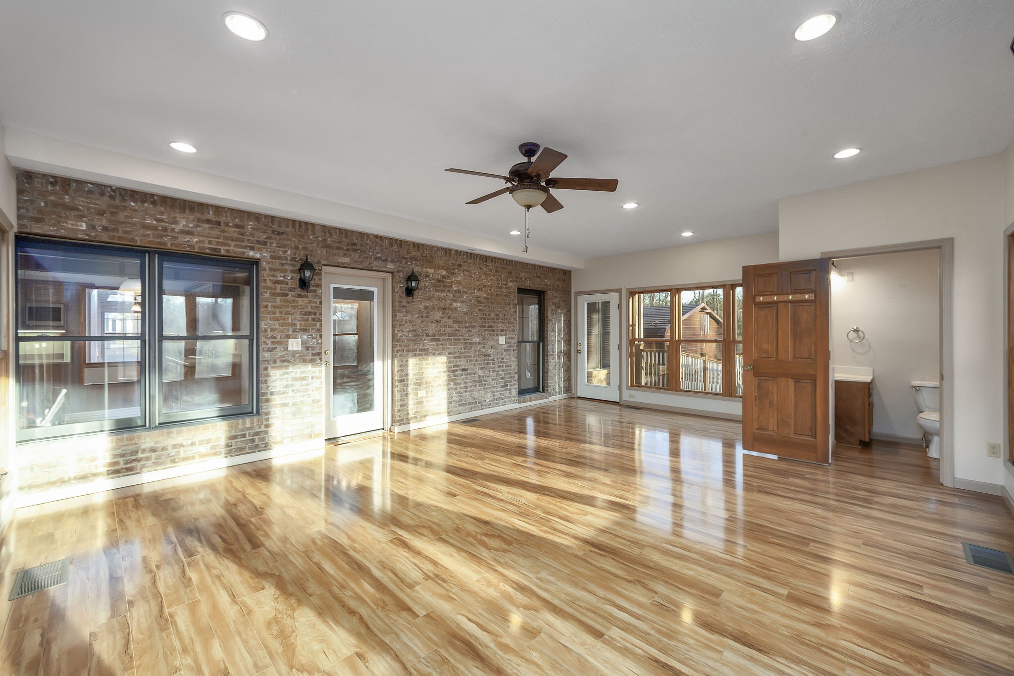 40 Pine Cove Parsons TN 38363