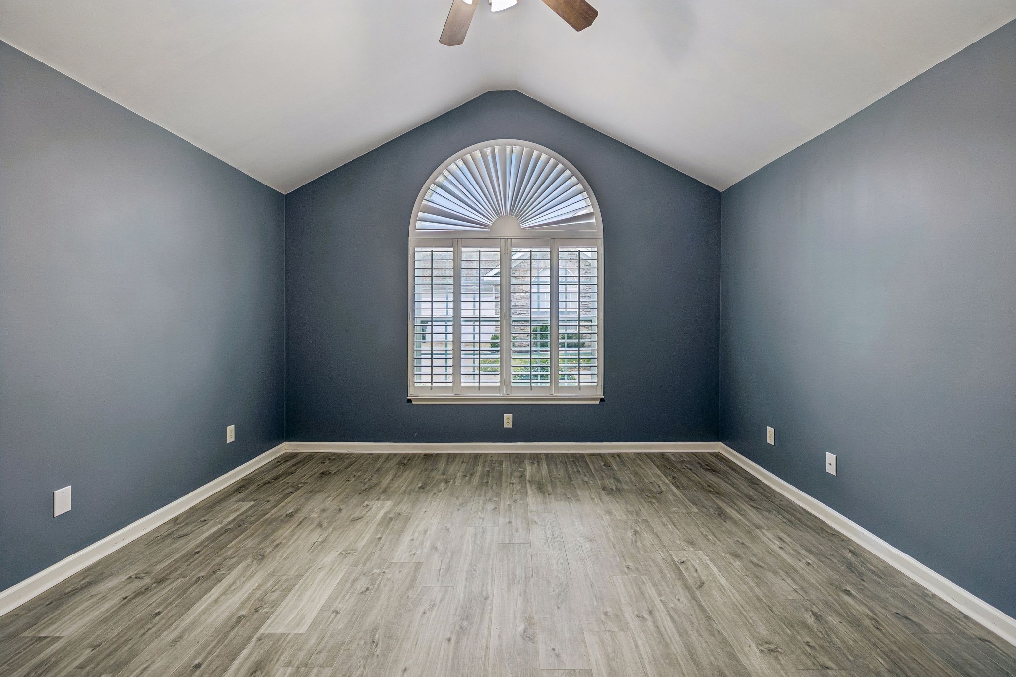 825 S Browns Lane Gallatin TN 37066