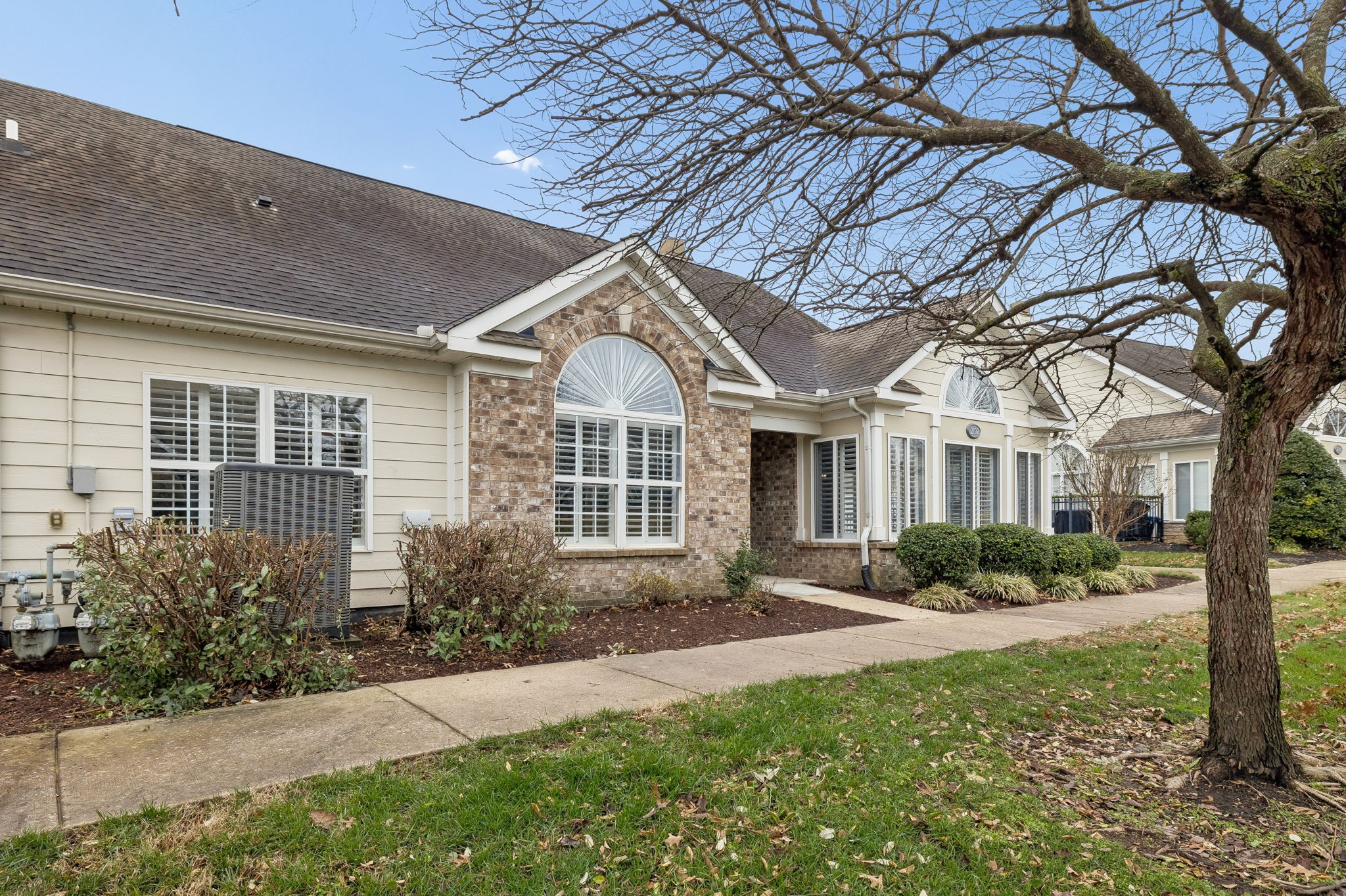 825 S Browns Lane Gallatin TN 37066