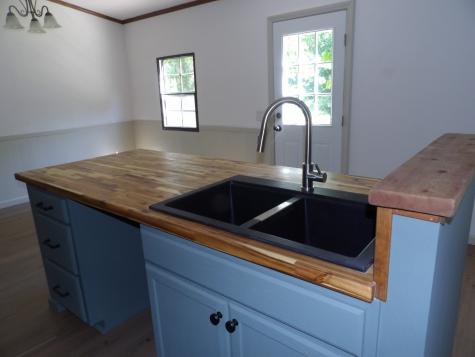 862 Chambers Spring Road Waverly TN 37185