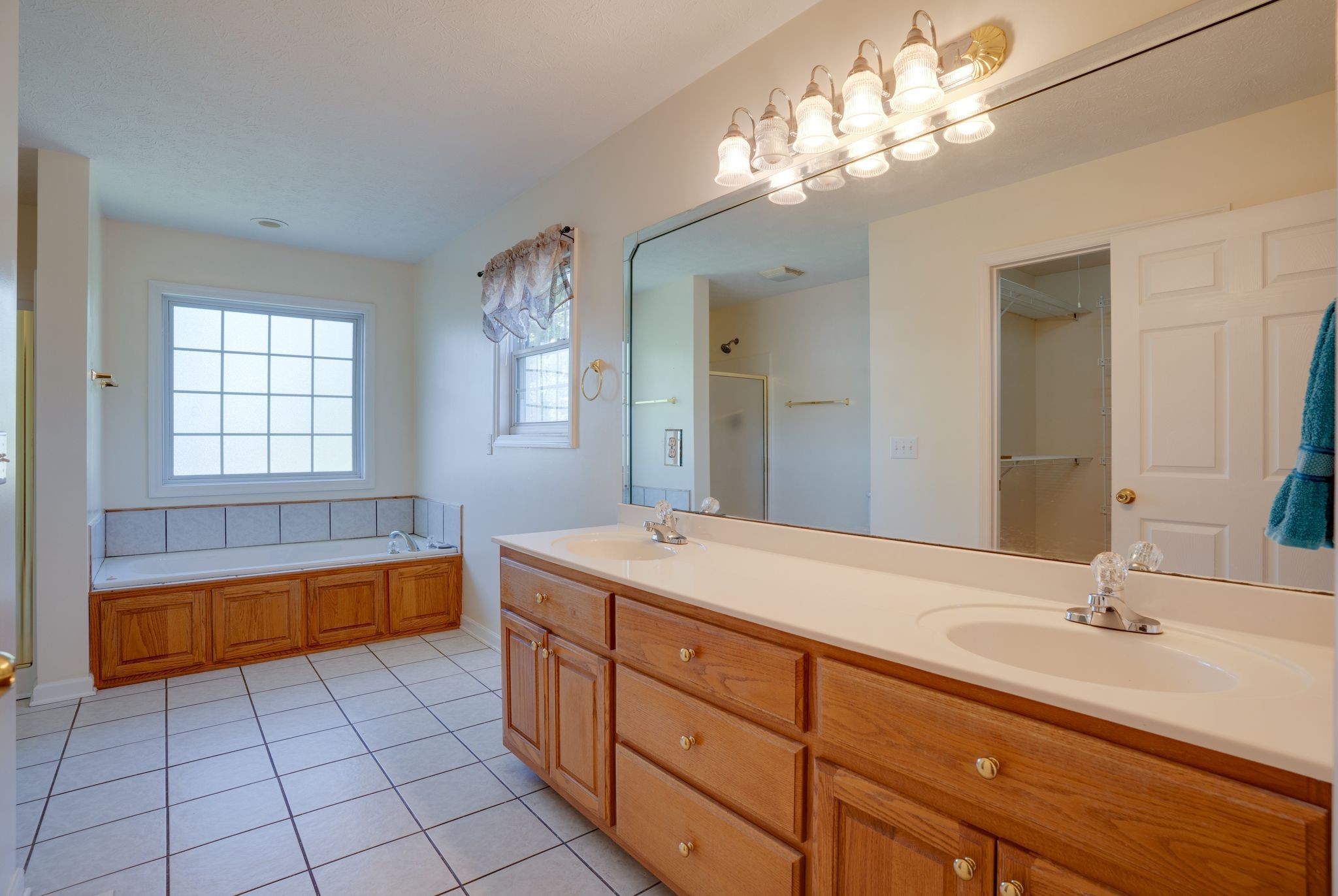 134 N Harris Road Portland TN 37148