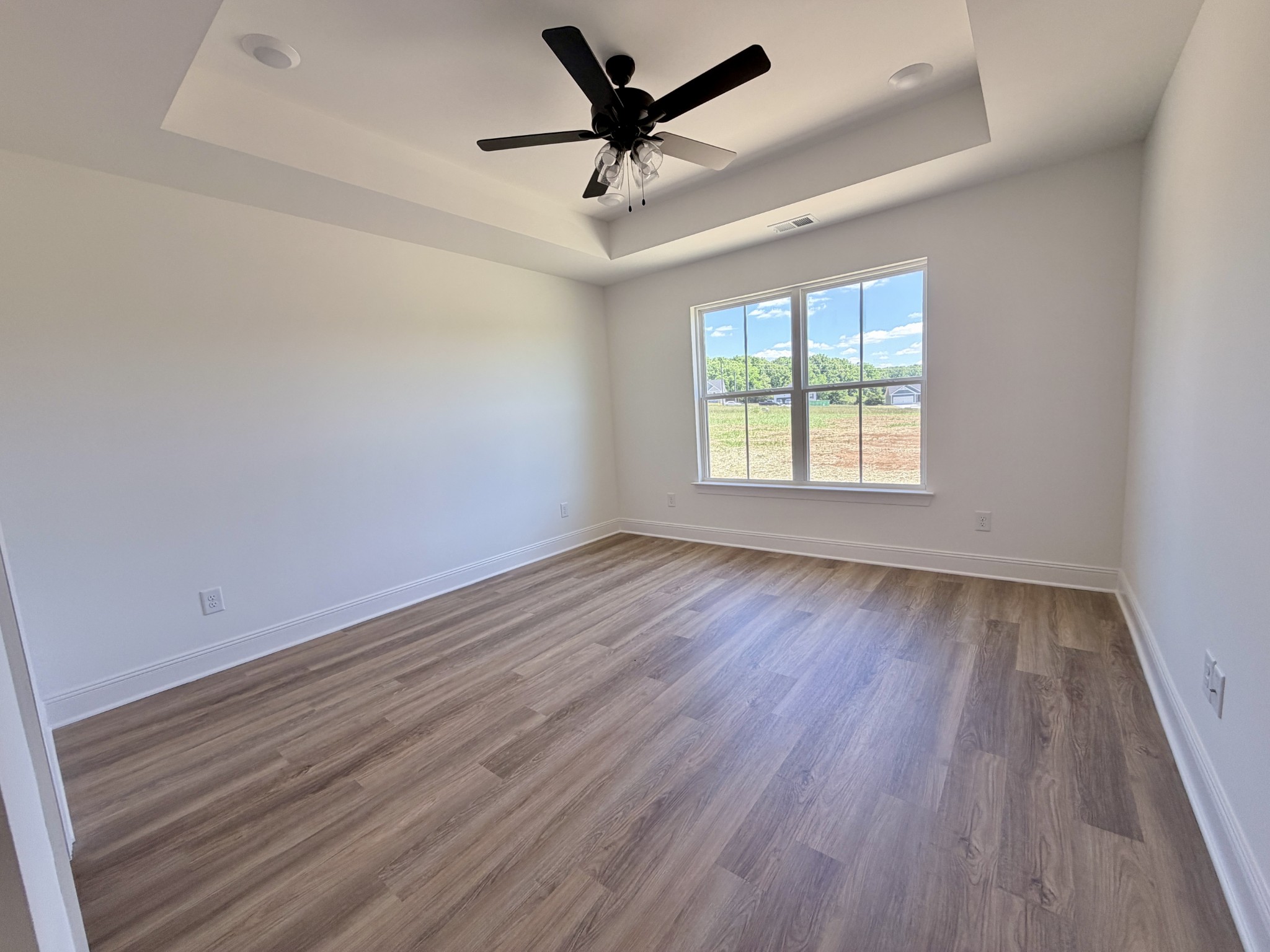 503 Mandalorian Way Dickson TN 37055
