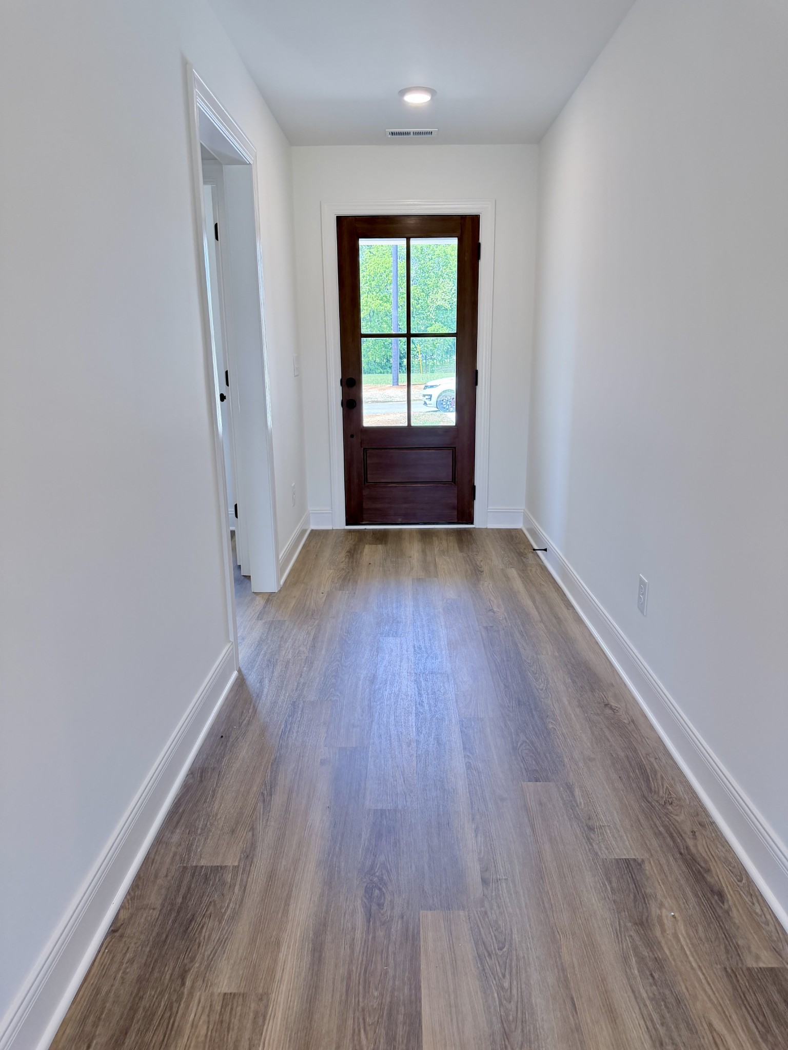 503 Mandalorian Way Dickson TN 37055