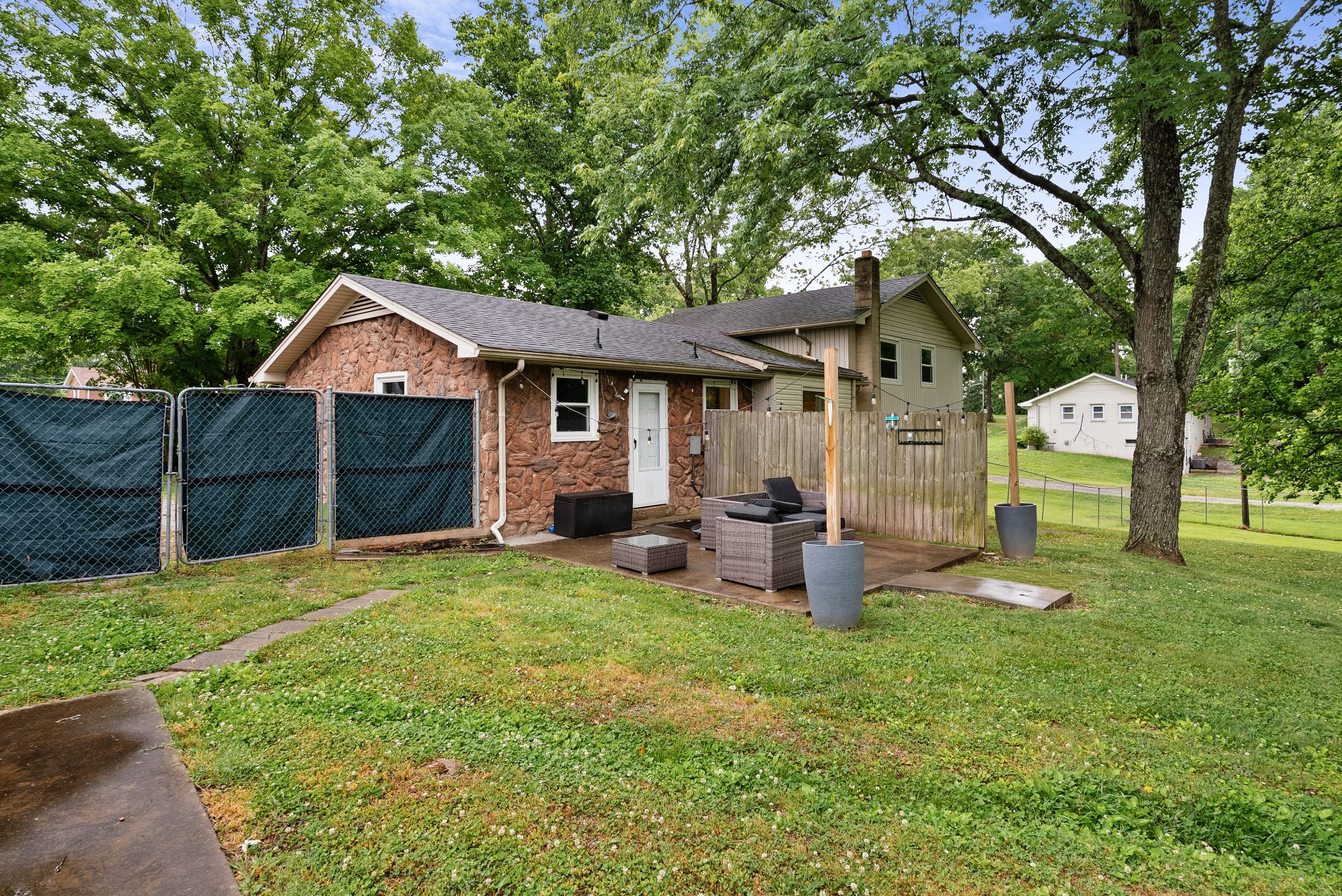 108 W Circle Drive Burns TN 37029