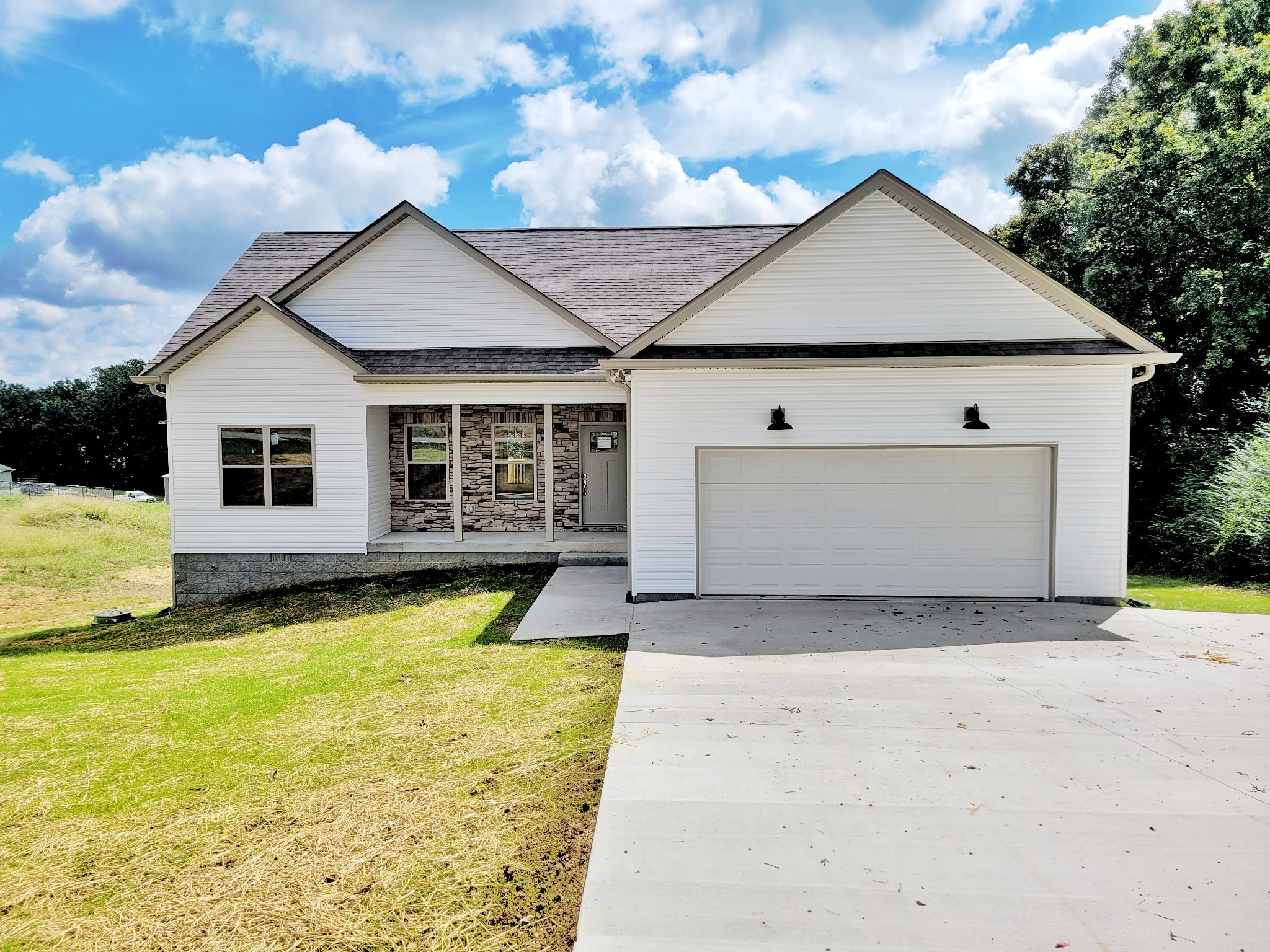 1322 Taylor Town Road White Bluff TN 37187