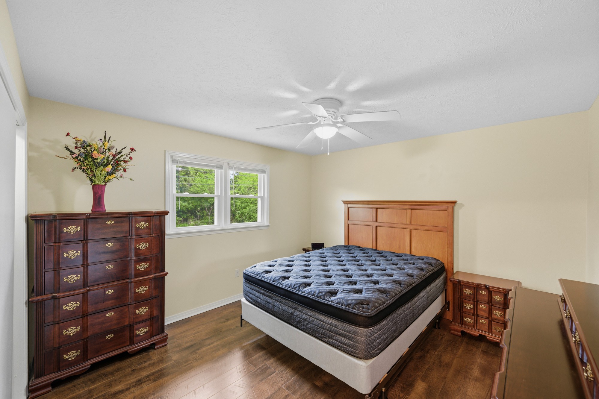 944 Brooksie Thompson Road Decaturville TN 38329