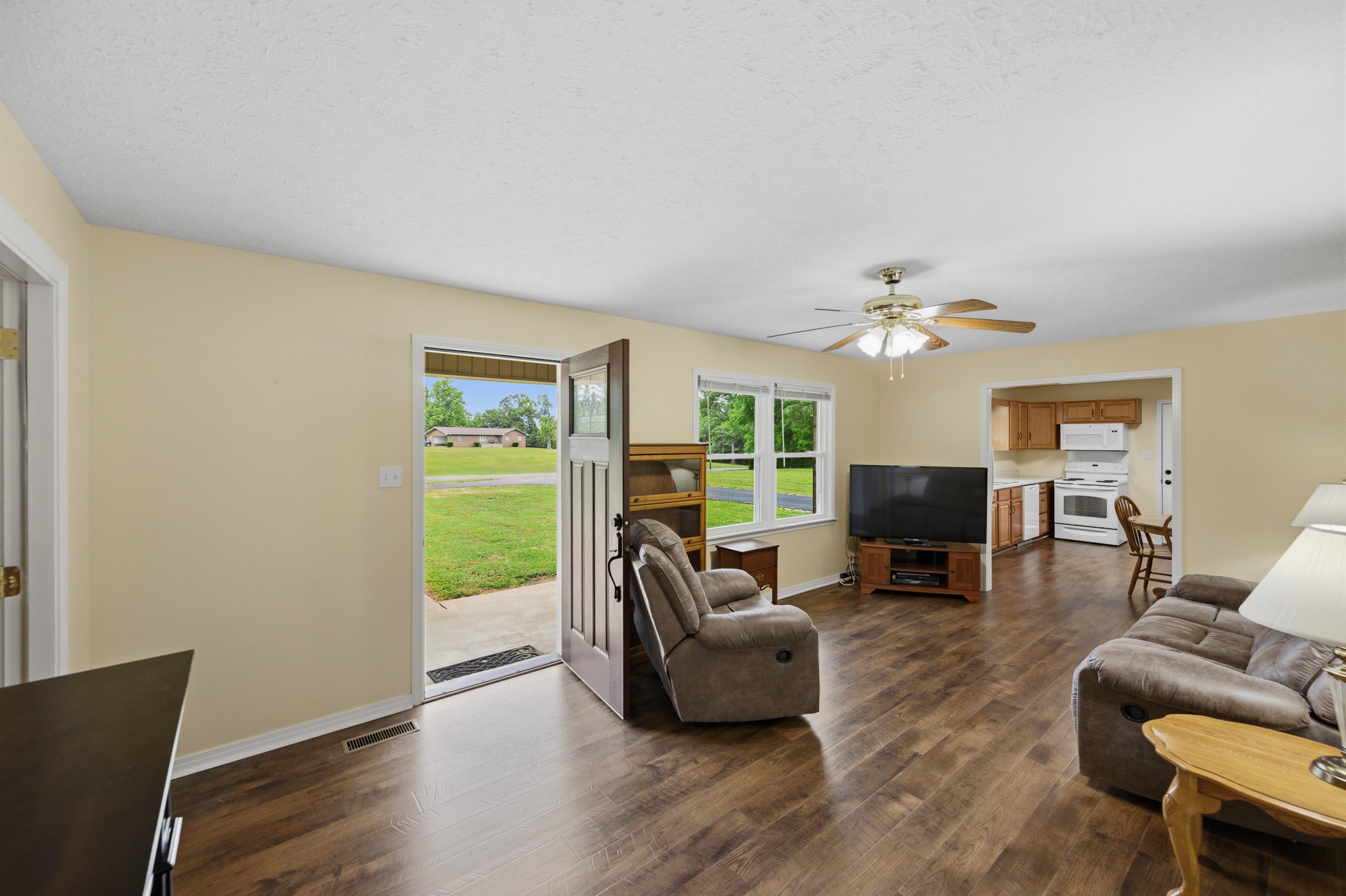 944 Brooksie Thompson Road Decaturville TN 38329