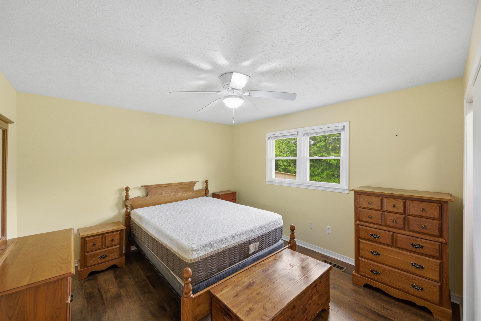 944 Brooksie Thompson Road Decaturville TN 38329