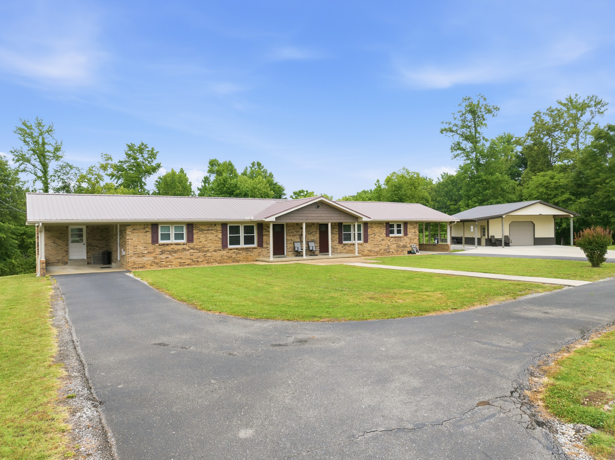 944 Brooksie Thompson Road Decaturville TN 38329