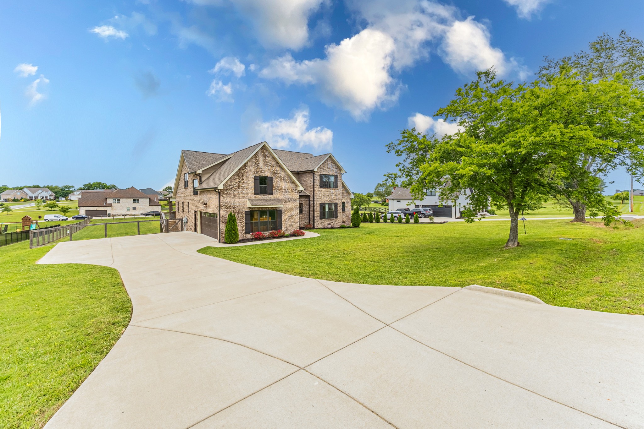 746 N Russell Street Portland TN 37148