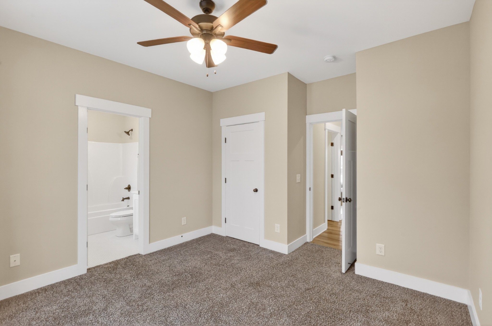 746 N Russell Street Portland TN 37148