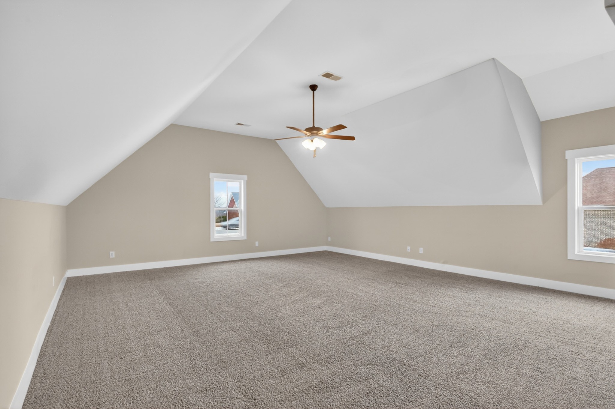 746 N Russell Street Portland TN 37148
