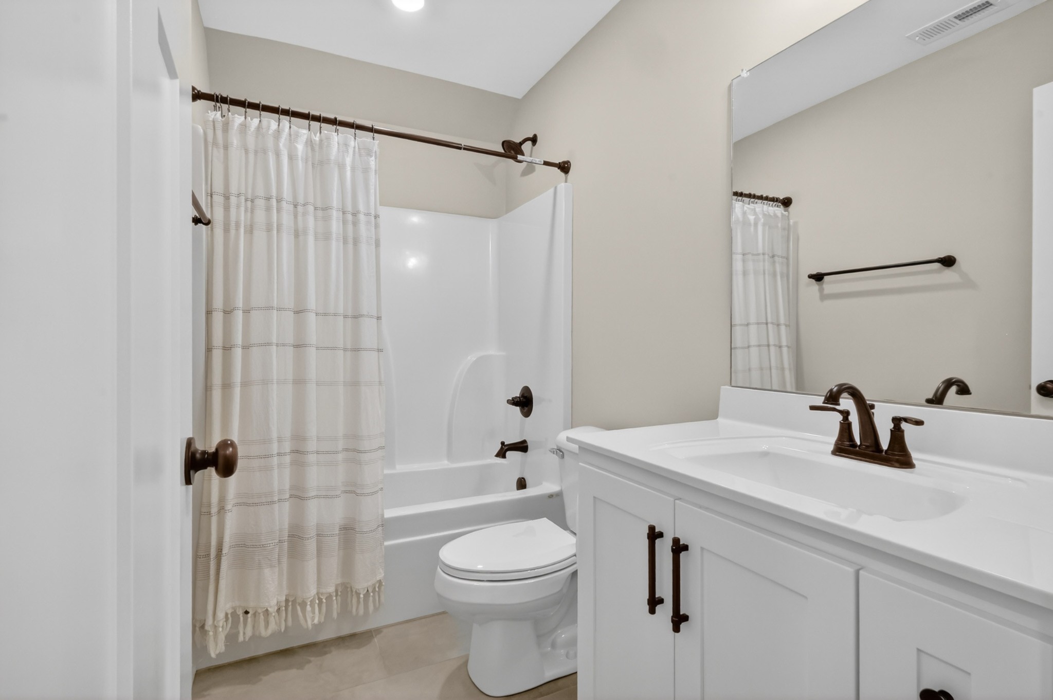 746 N Russell Street Portland TN 37148