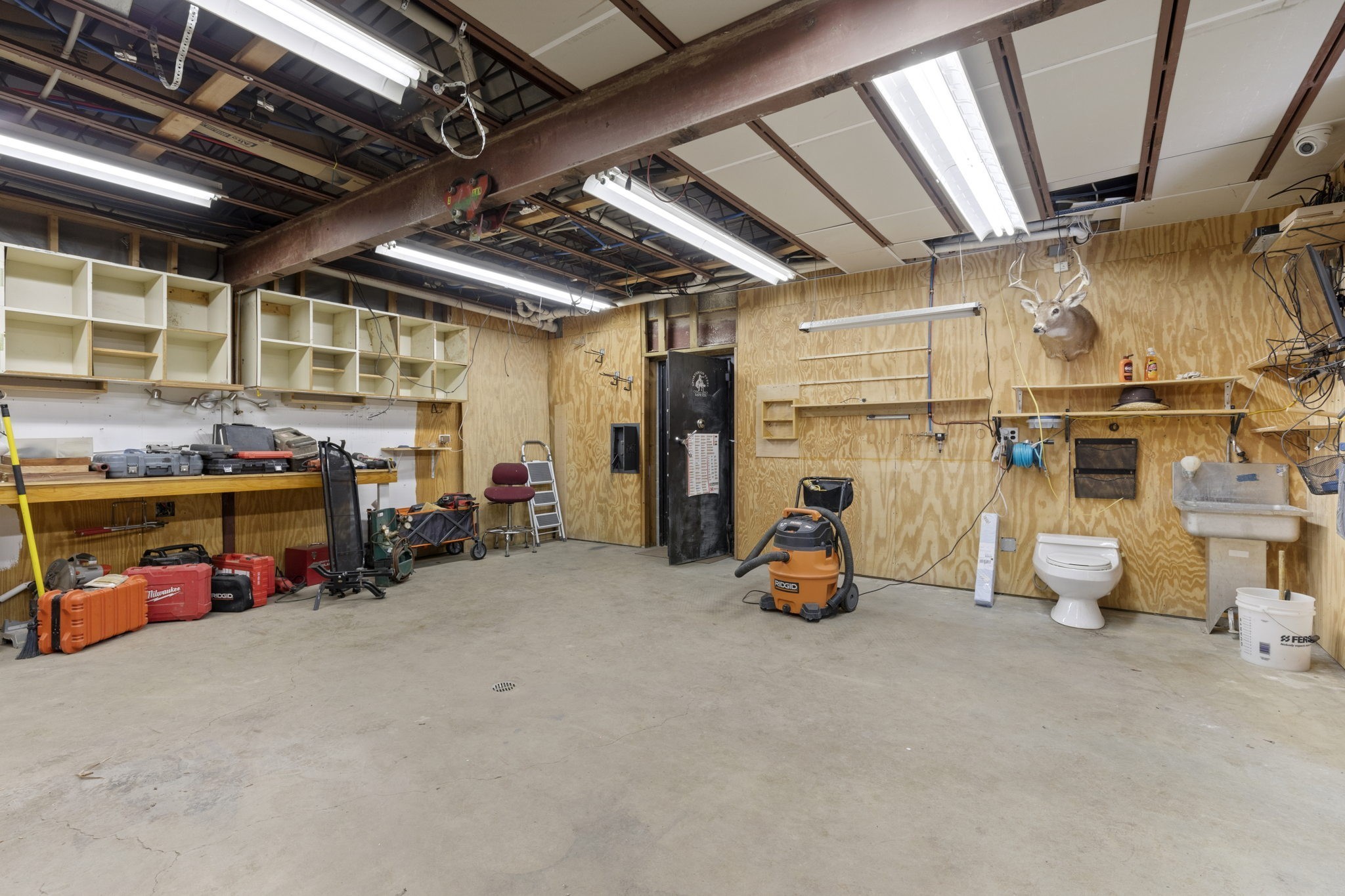 3031 Blue Buck Creek Road Duck River TN 38454