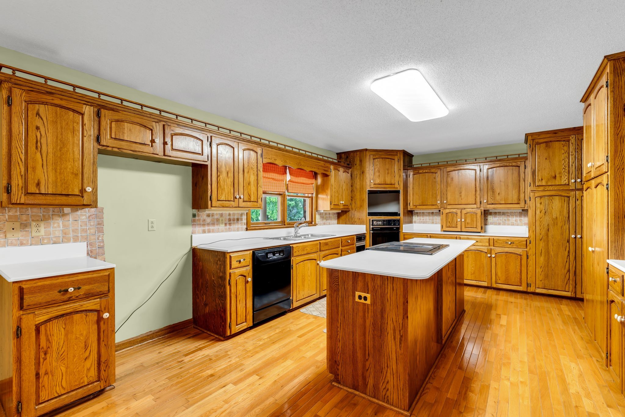 28 Ok Road Lawrenceburg TN 38464