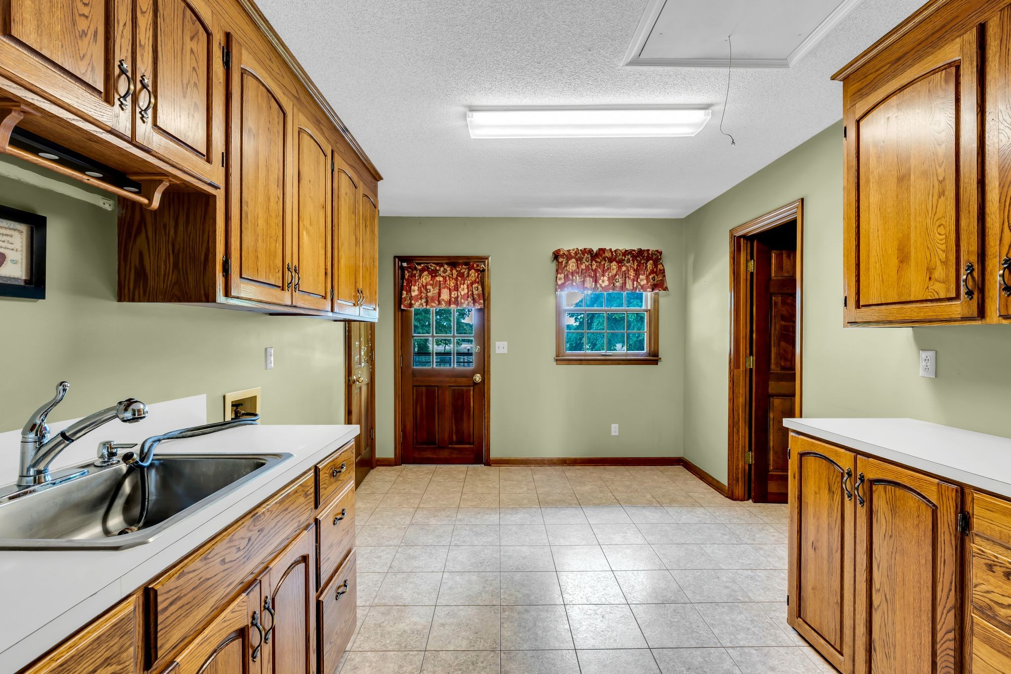 28 Ok Road Lawrenceburg TN 38464