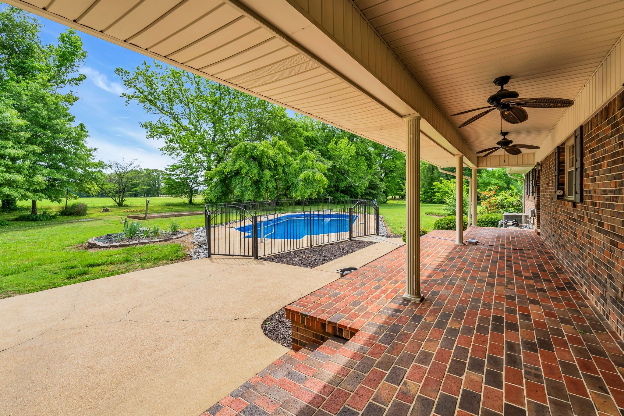 28 Ok Road Lawrenceburg TN 38464