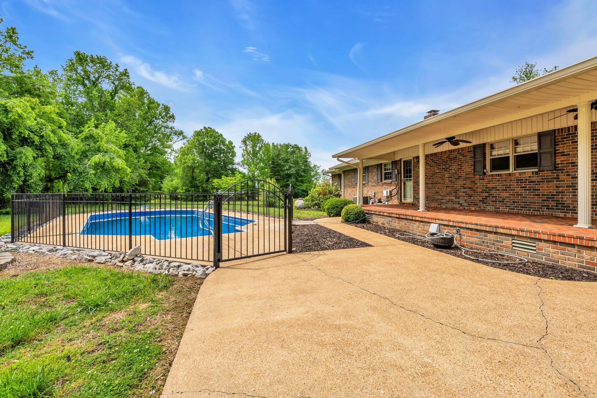 28 Ok Road Lawrenceburg TN 38464