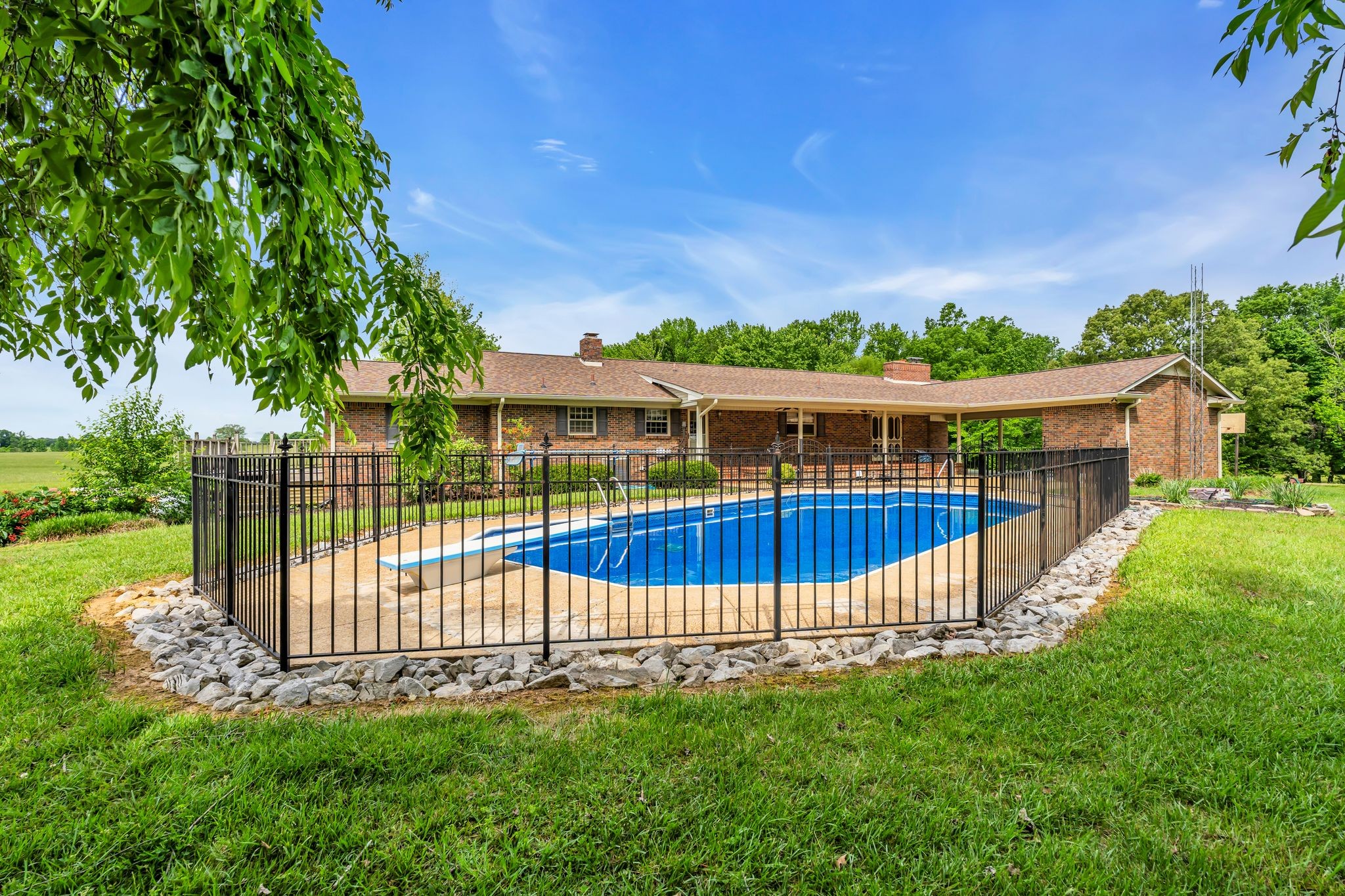 28 Ok Road Lawrenceburg TN 38464