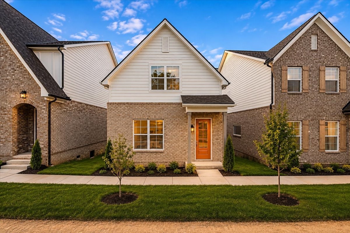 1109 Freeboard Alley La Vergne TN 37086