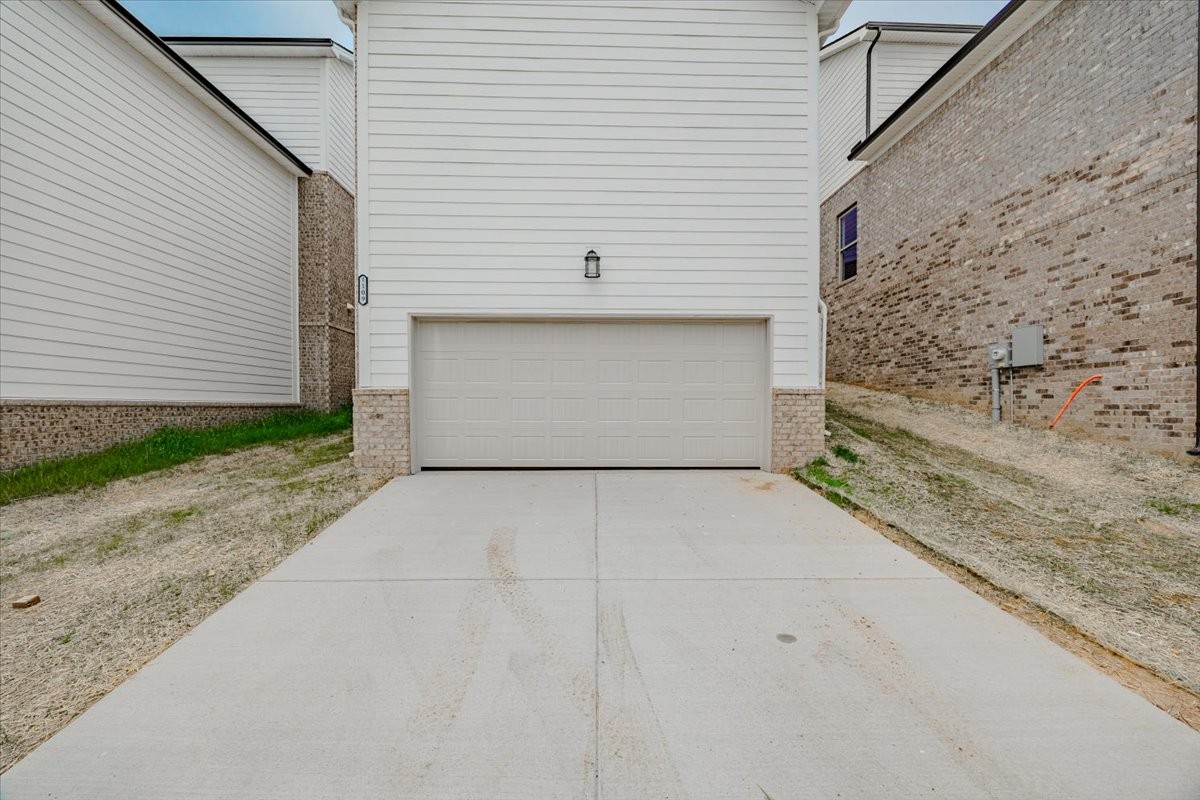 1109 Freeboard Alley La Vergne TN 37086