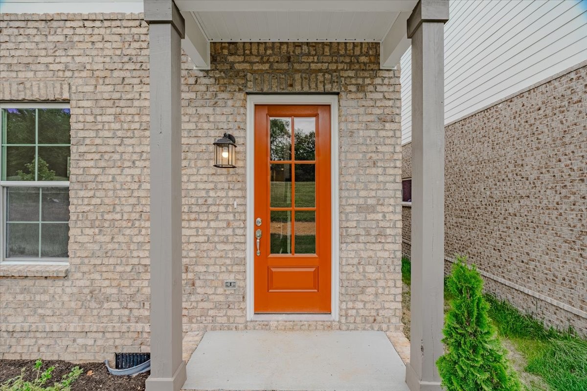 1109 Freeboard Alley La Vergne TN 37086