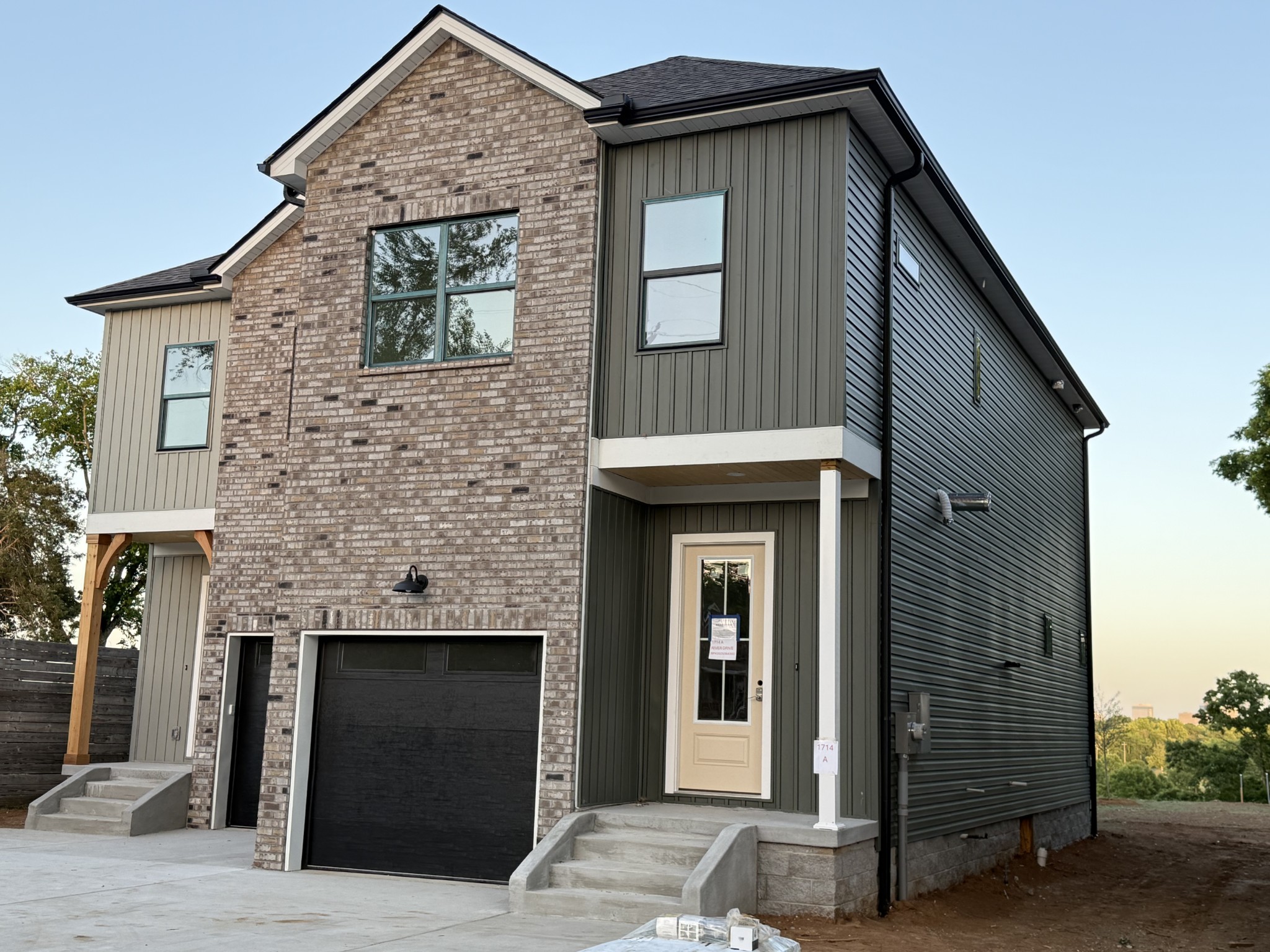 1714A River Drive Nashville TN 37218