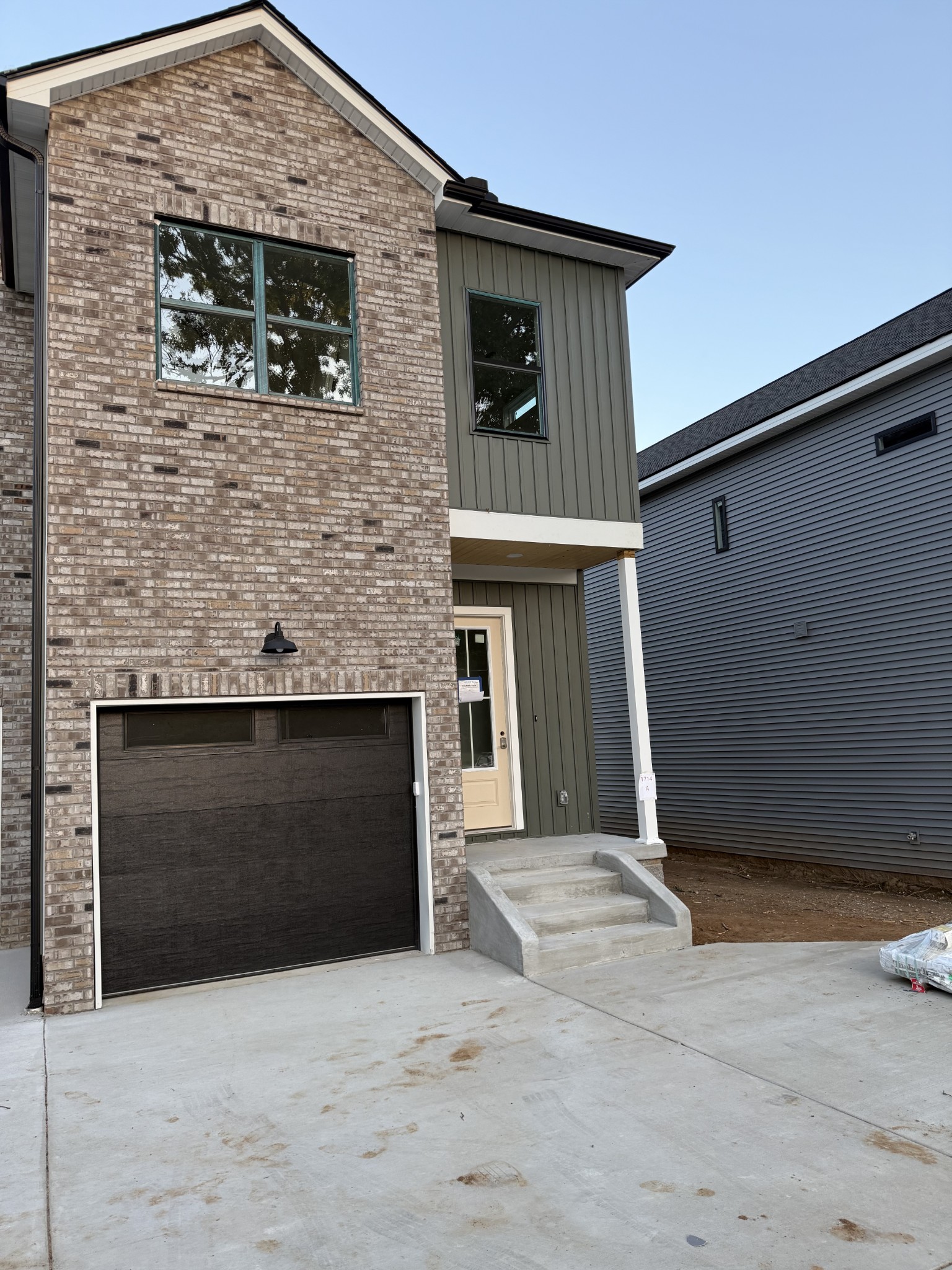 1714A River Drive Nashville TN 37218