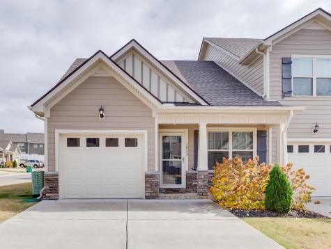 1073 Neeleys Bend Spring Hill TN 37174
