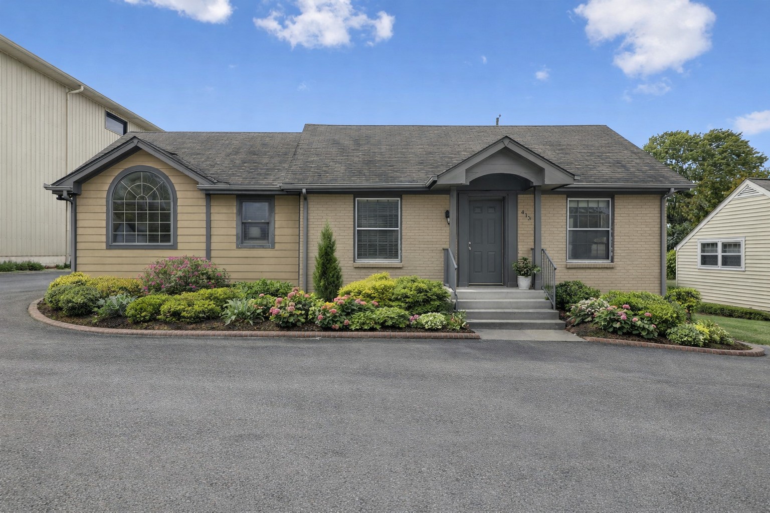 413 E Iris Drive Nashville TN 37204