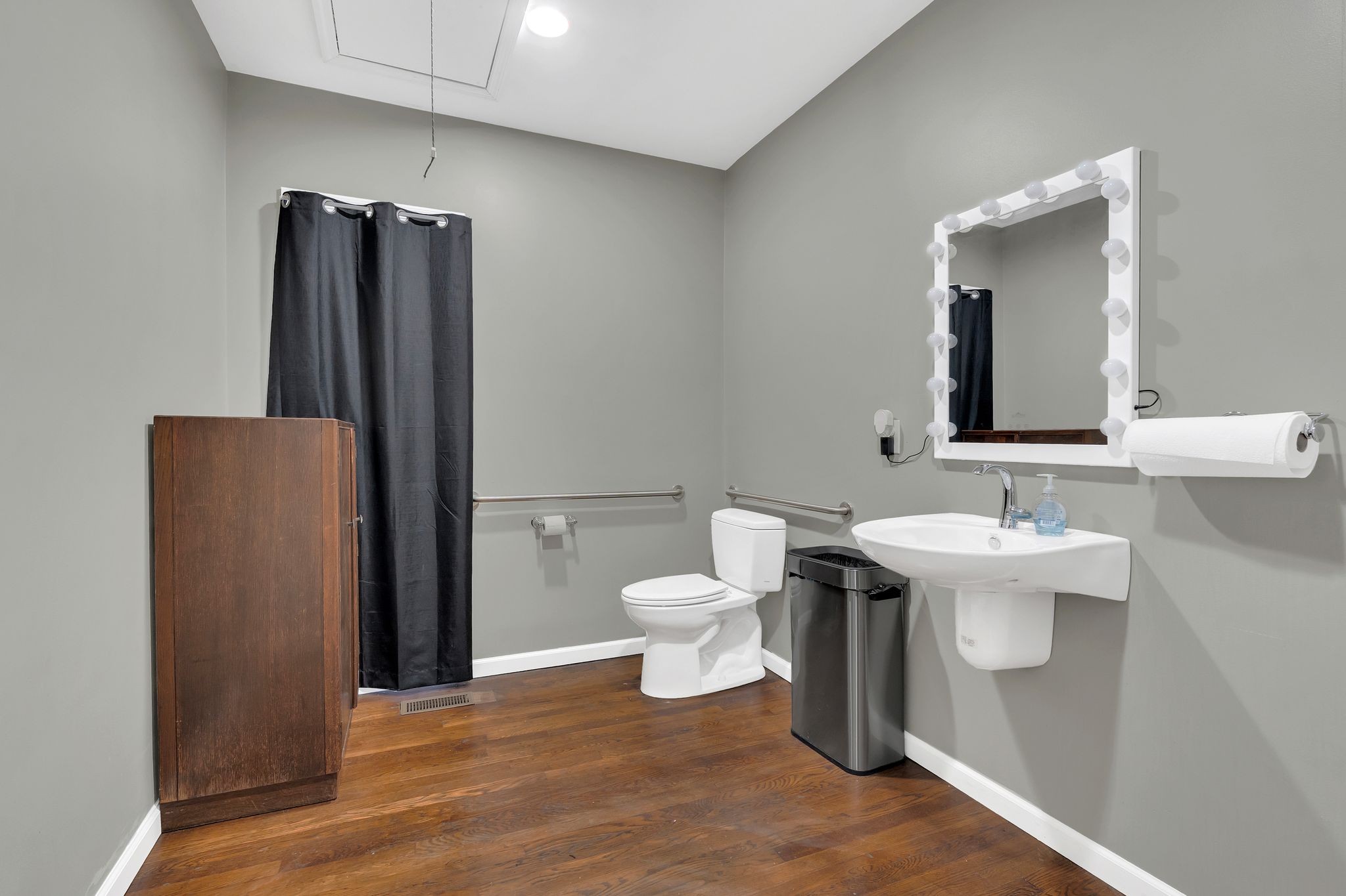 526 E Iris Drive Nashville TN 37204