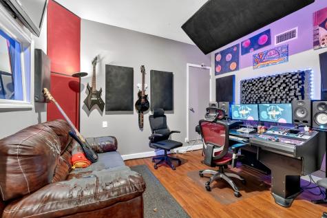 526 E Iris Drive Nashville TN 37204