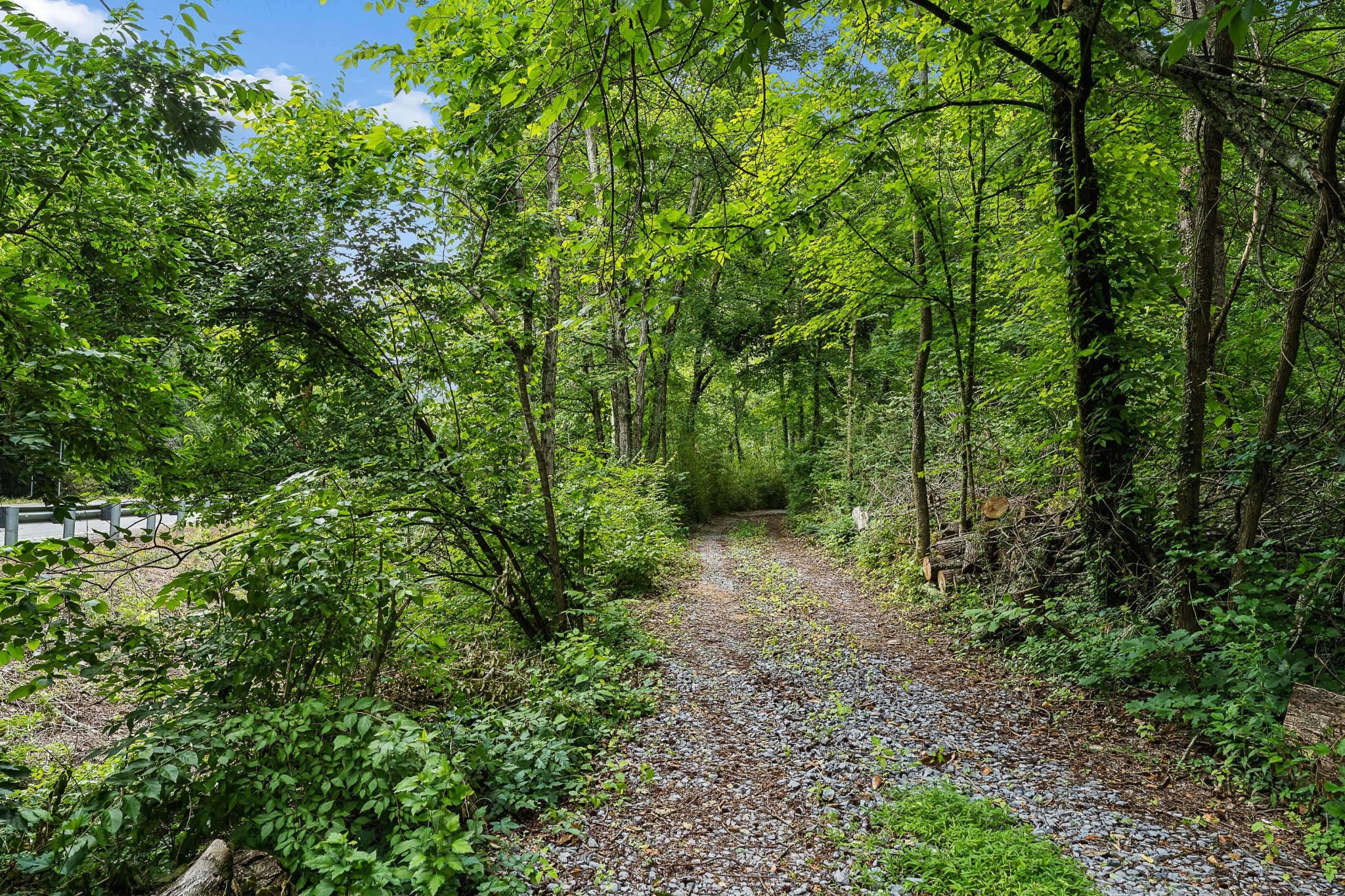 8797 Highway 100 Nashville TN 37221
