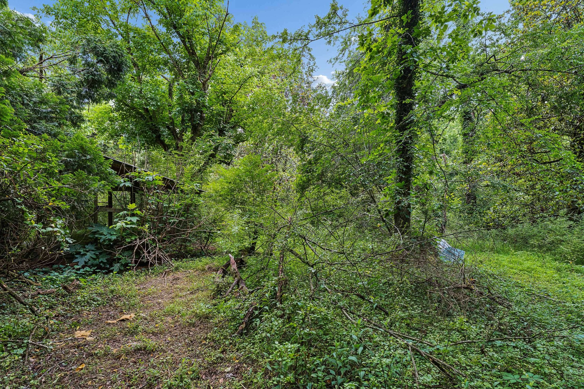 8797 Highway 100 Nashville TN 37221