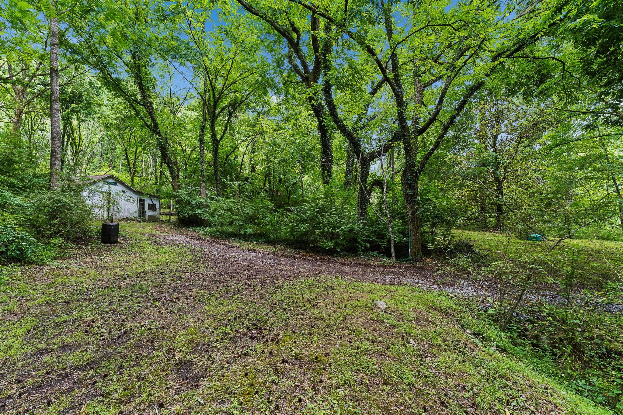 8797 Highway 100 Nashville TN 37221