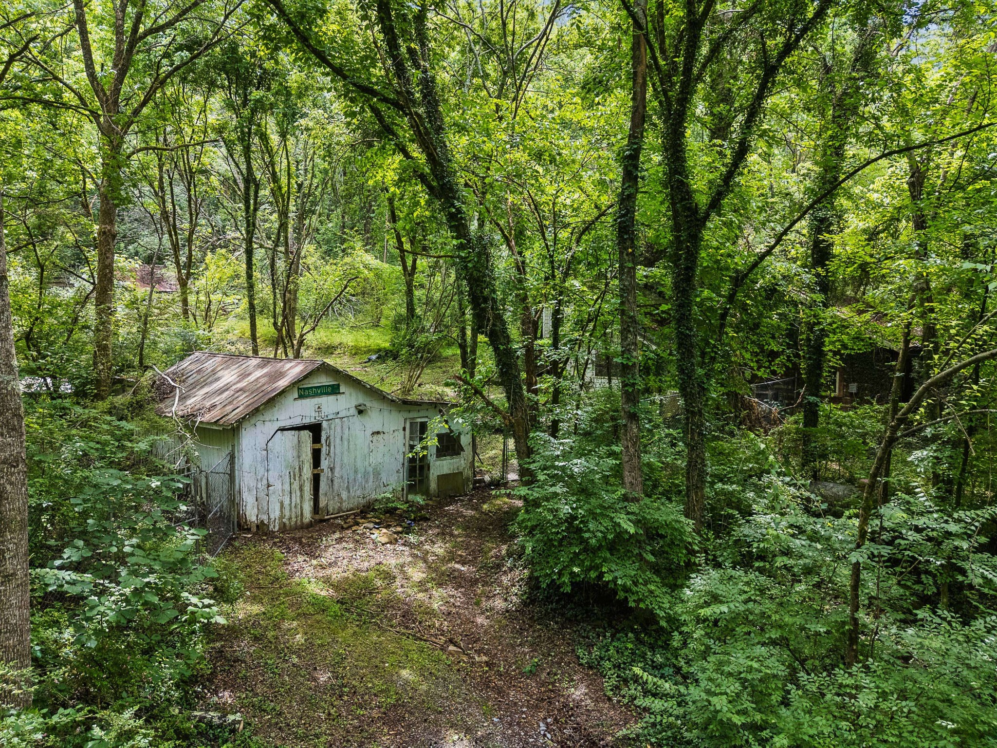 8797 Highway 100 Nashville TN 37221