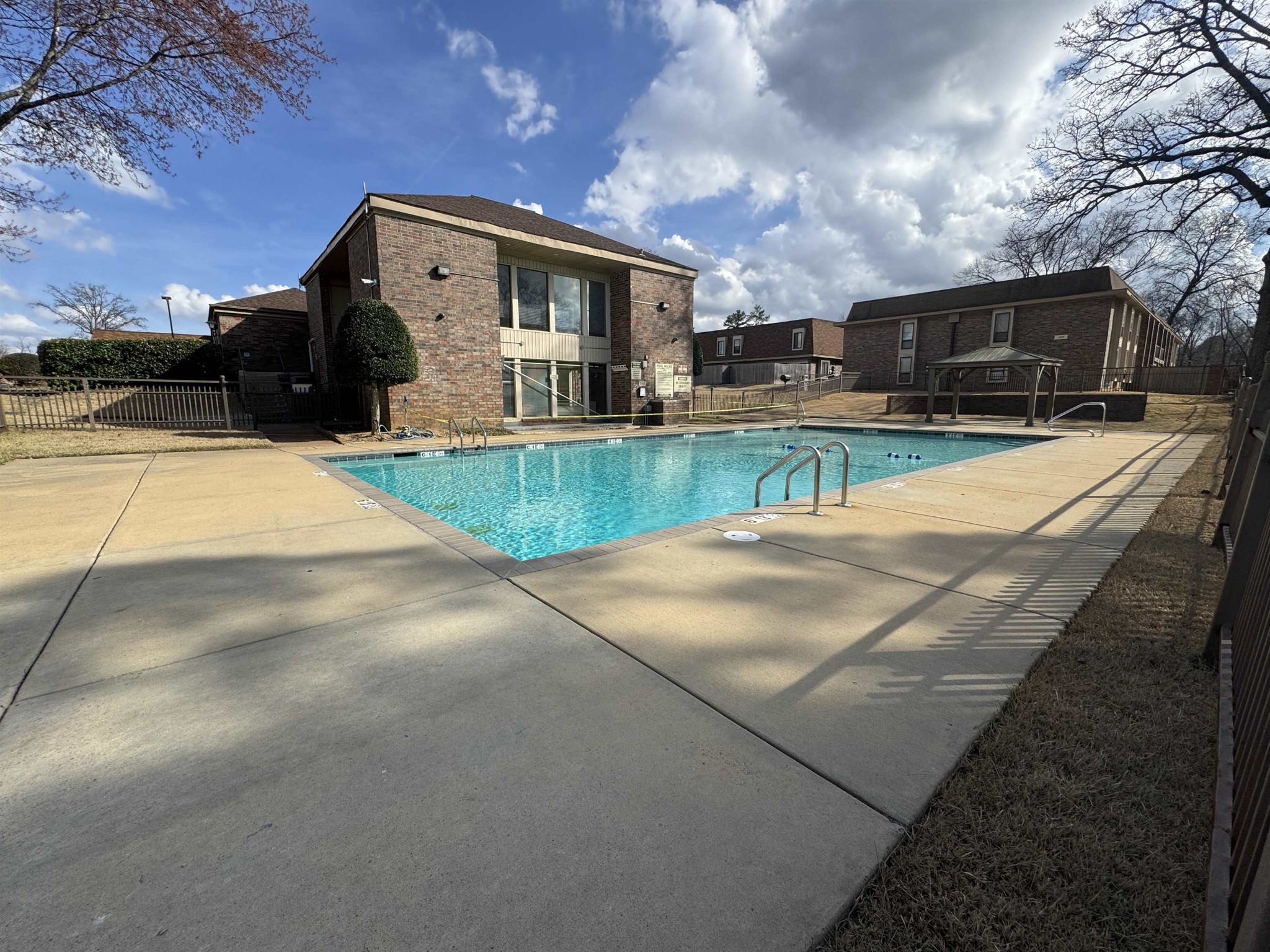 1855 W Poplar Woods Circle Germantown TN 38138