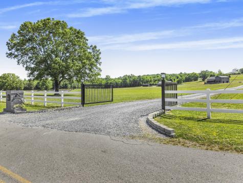 640 Riverview Estates Lane Castalian Springs TN 37031