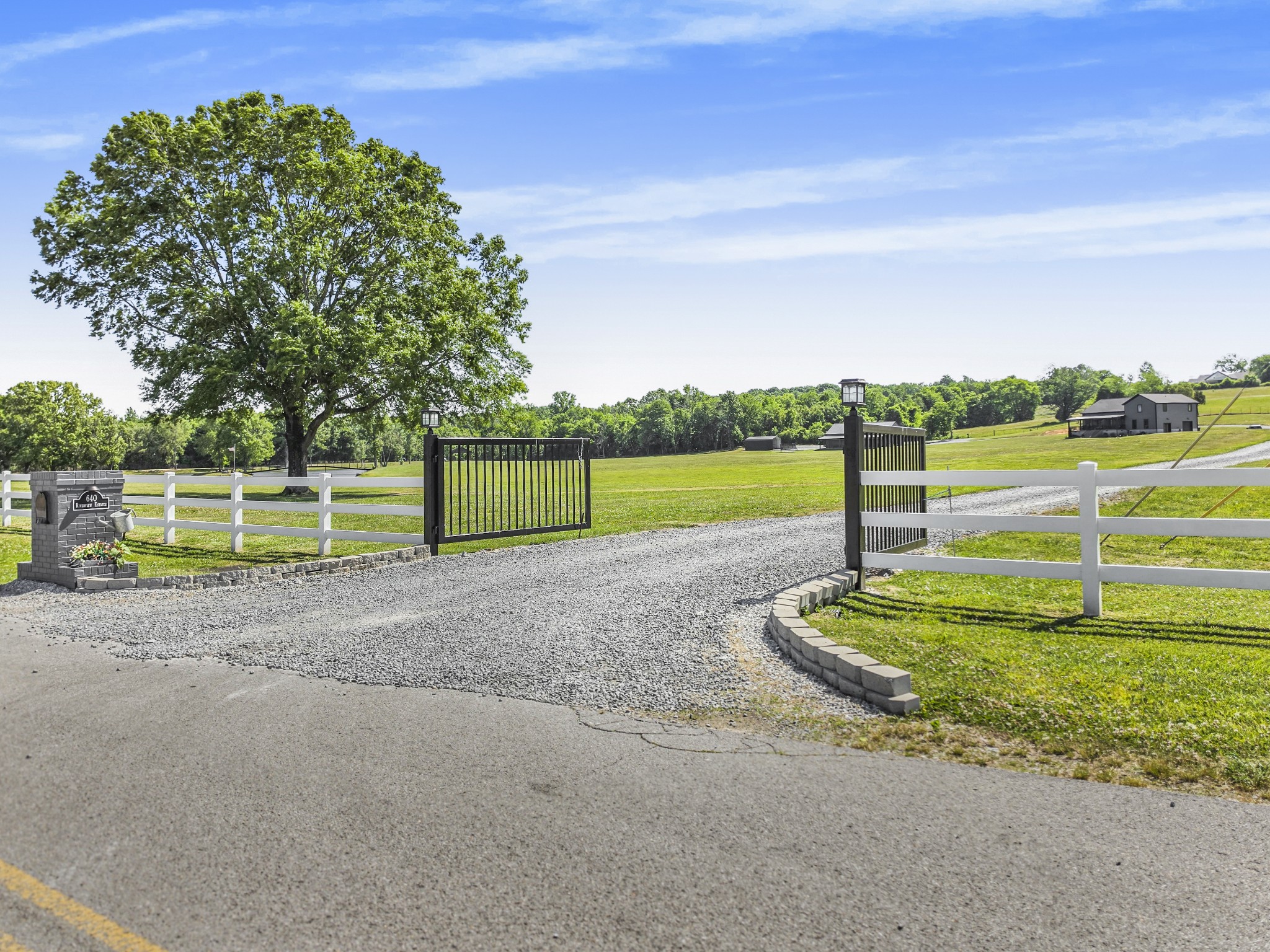 640 Riverview Estates Lane Castalian Springs TN 37031