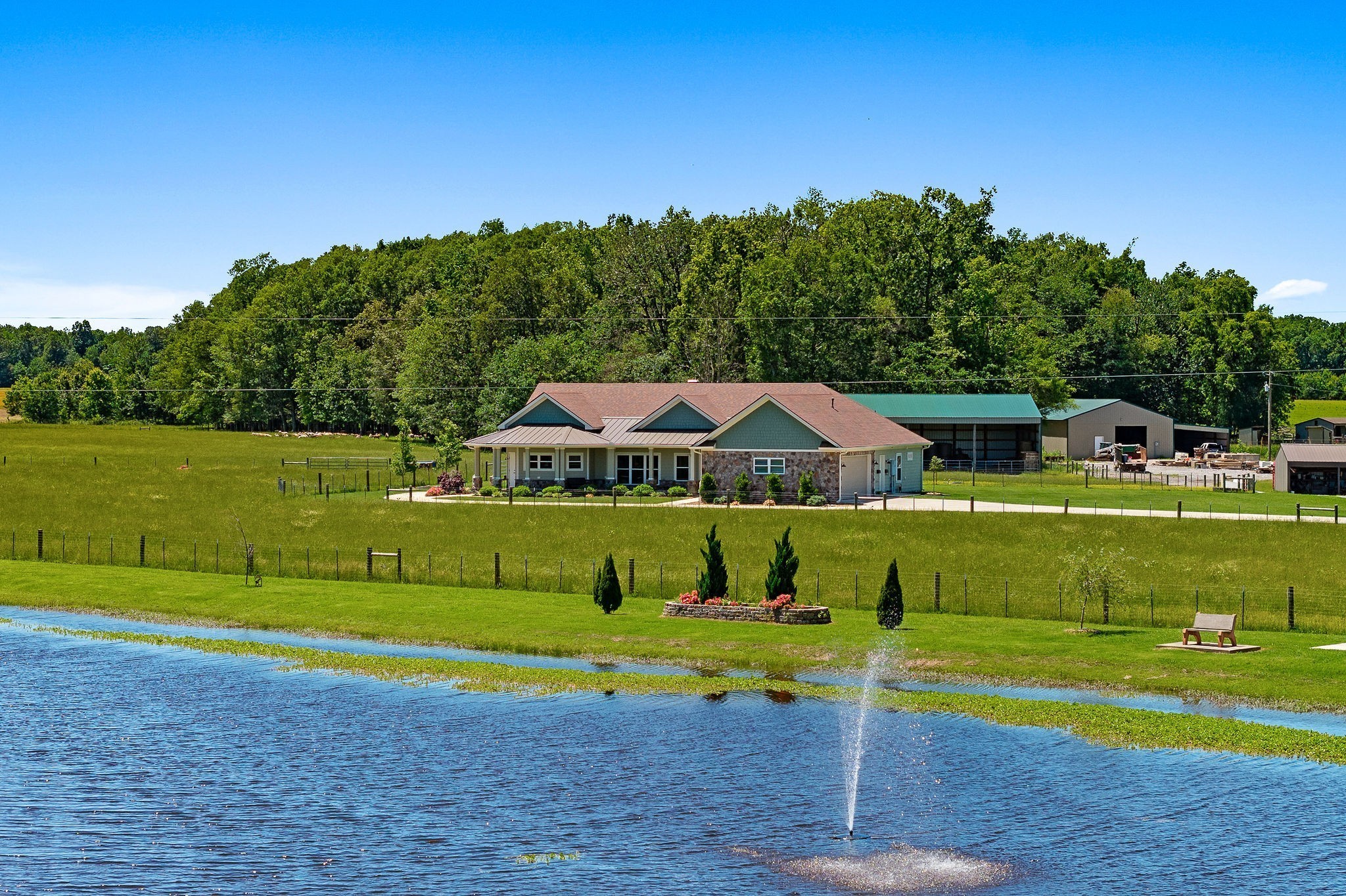 1004 Dry Creek Road Smithville TN 37166