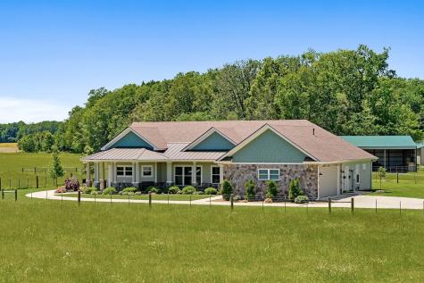 1004 Dry Creek Road Smithville TN 37166