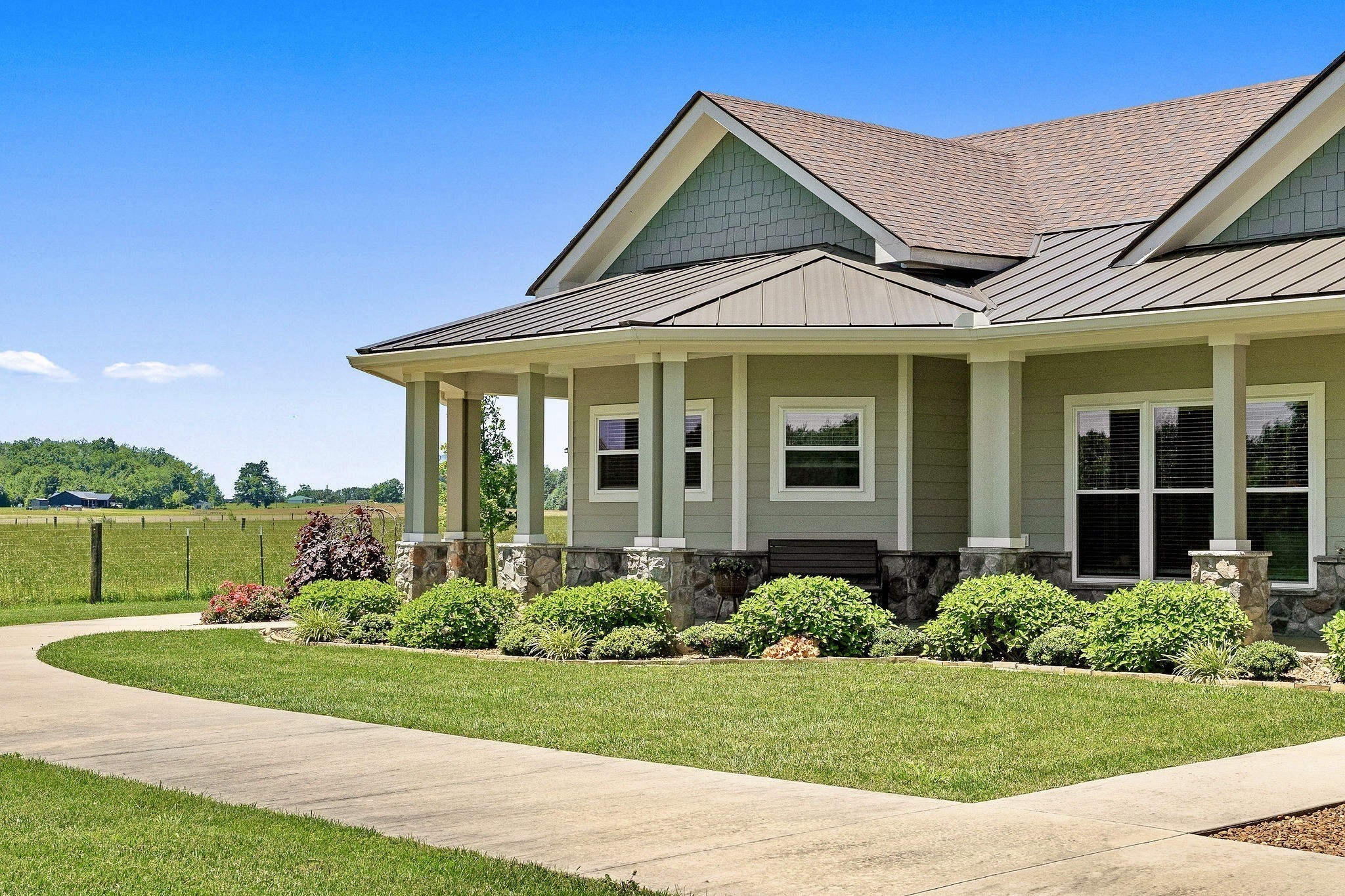 1004 Dry Creek Road Smithville TN 37166