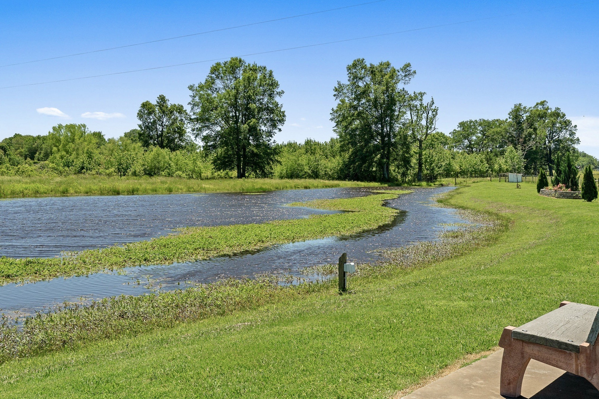 1004 Dry Creek Road Smithville TN 37166