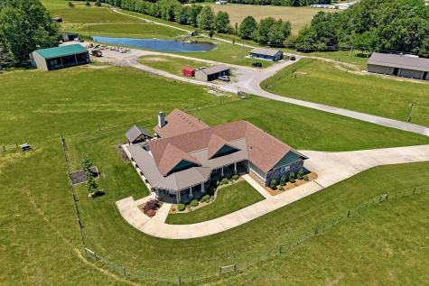 1004 Dry Creek Road Smithville TN 37166