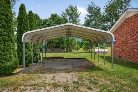 1372 Jamestown Highway Livingston TN 38570
