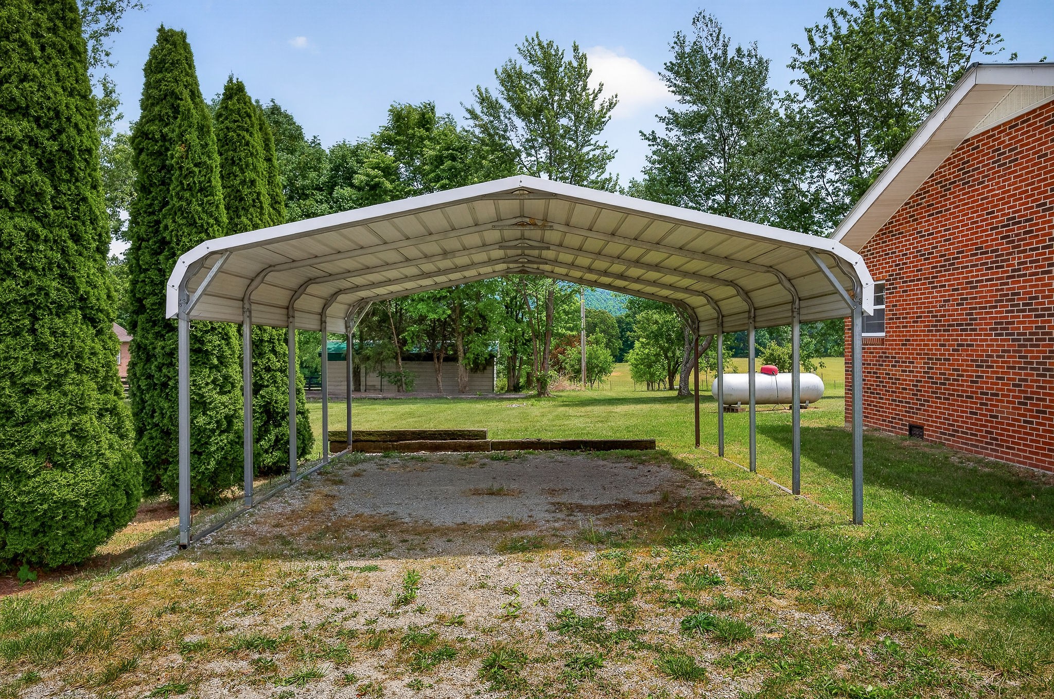 1372 Jamestown Highway Livingston TN 38570