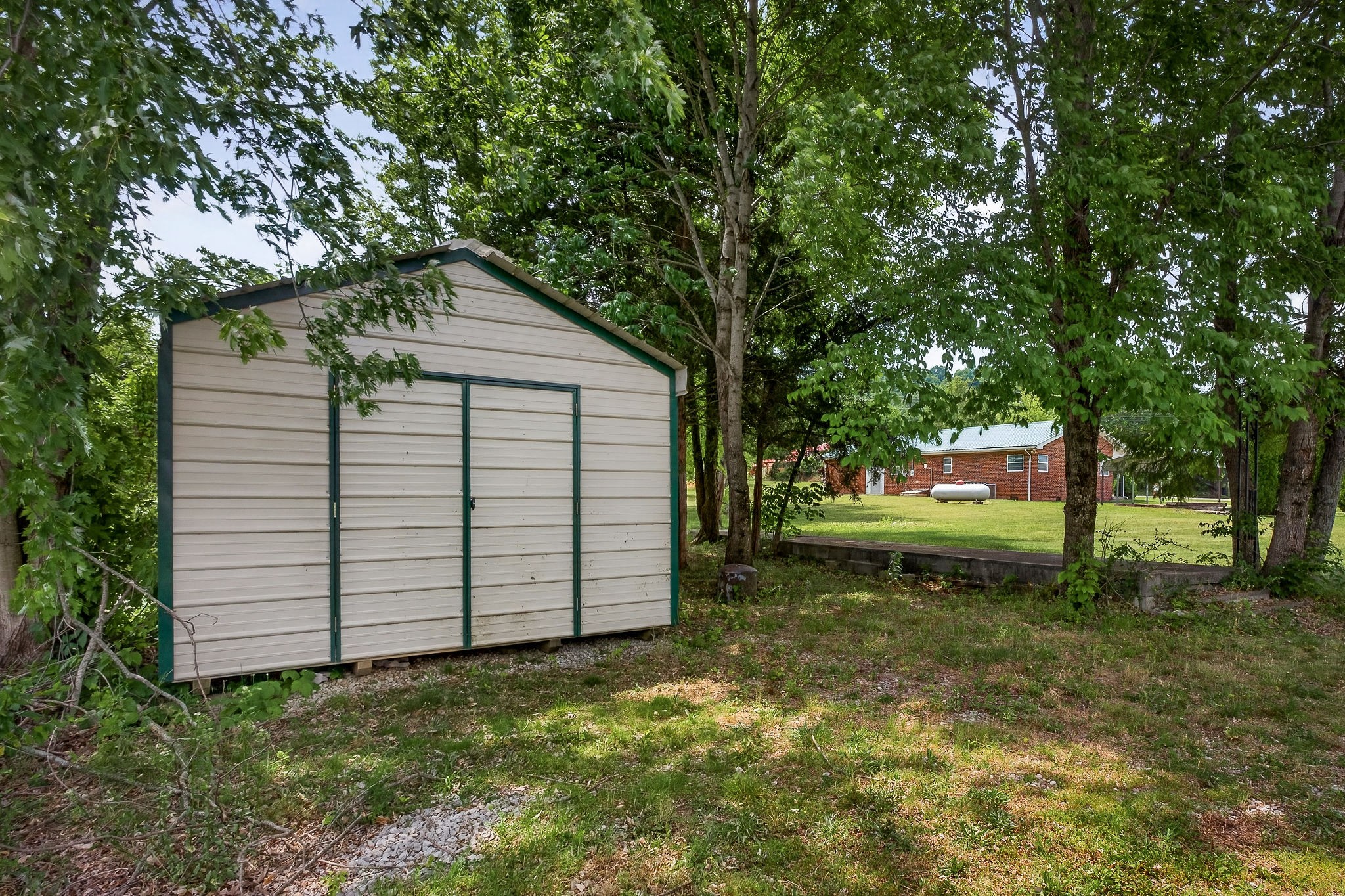 1372 Jamestown Highway Livingston TN 38570