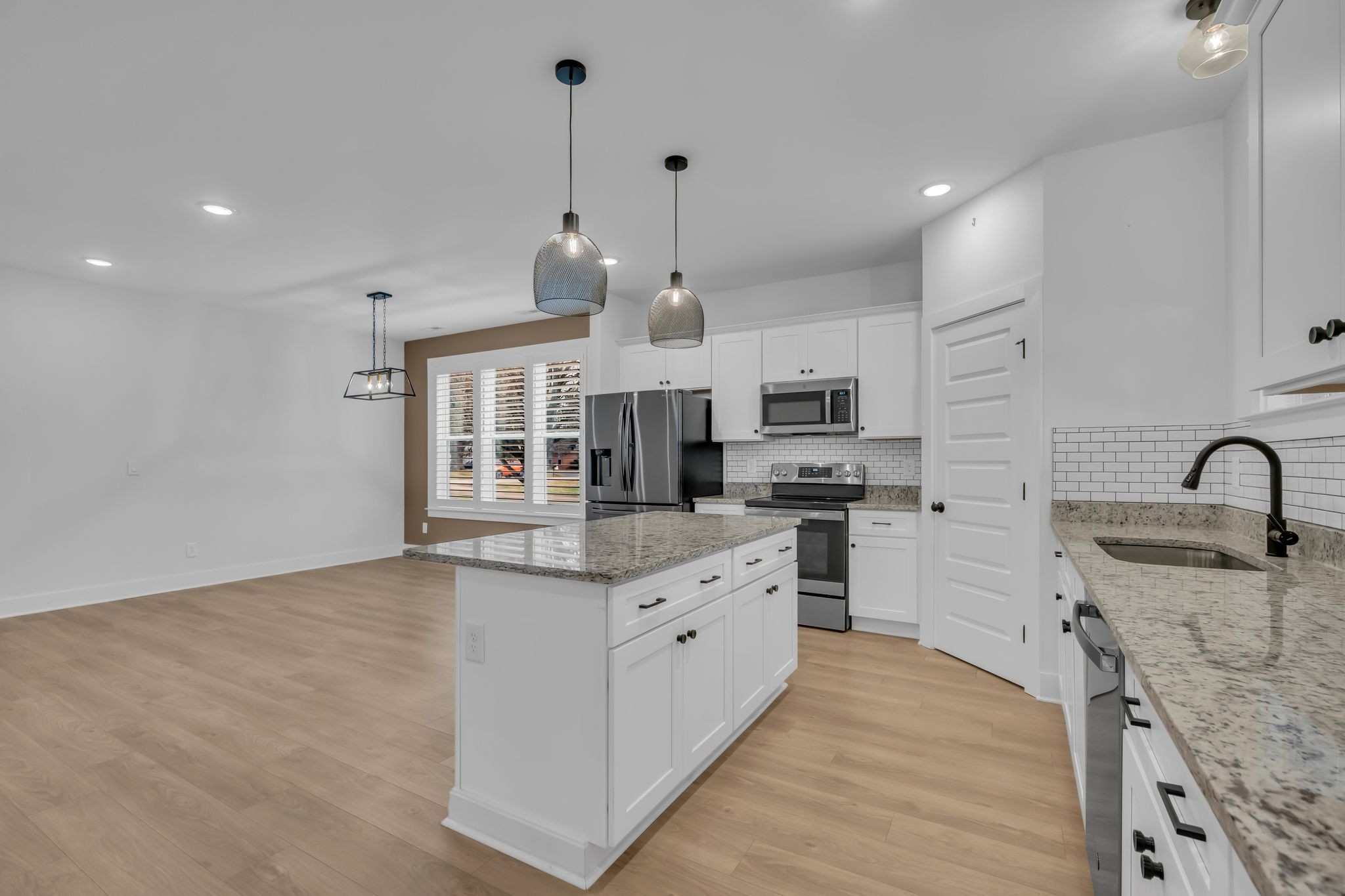700 Redwood Circle Columbia TN 38401