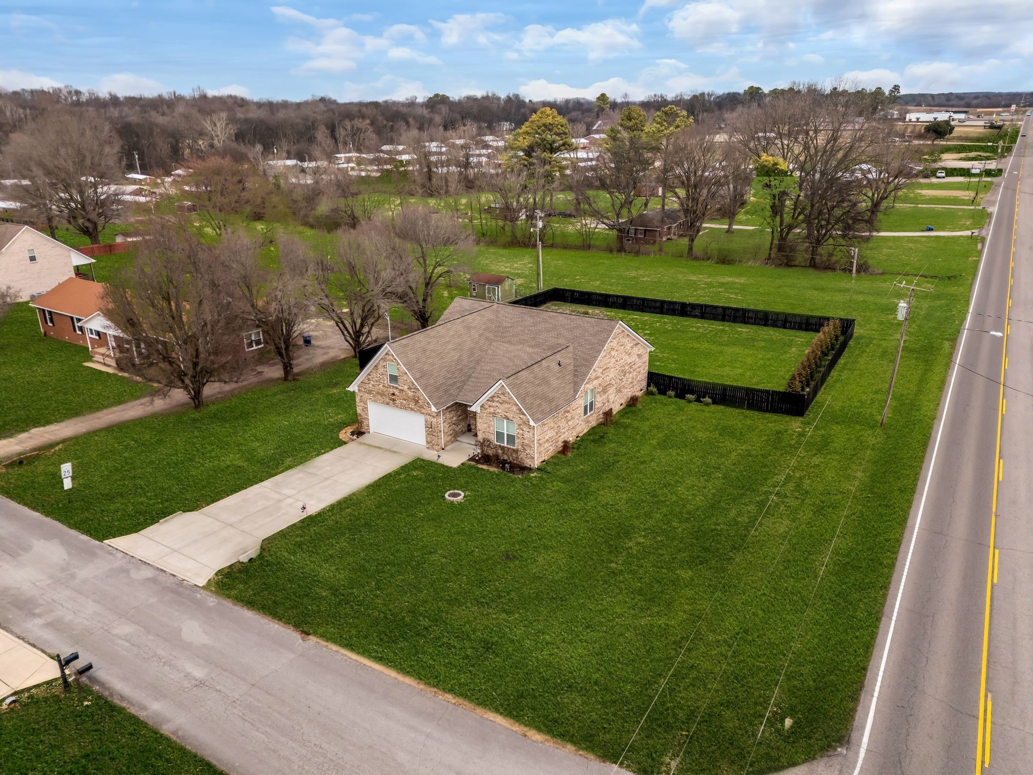 700 Redwood Circle Columbia TN 38401