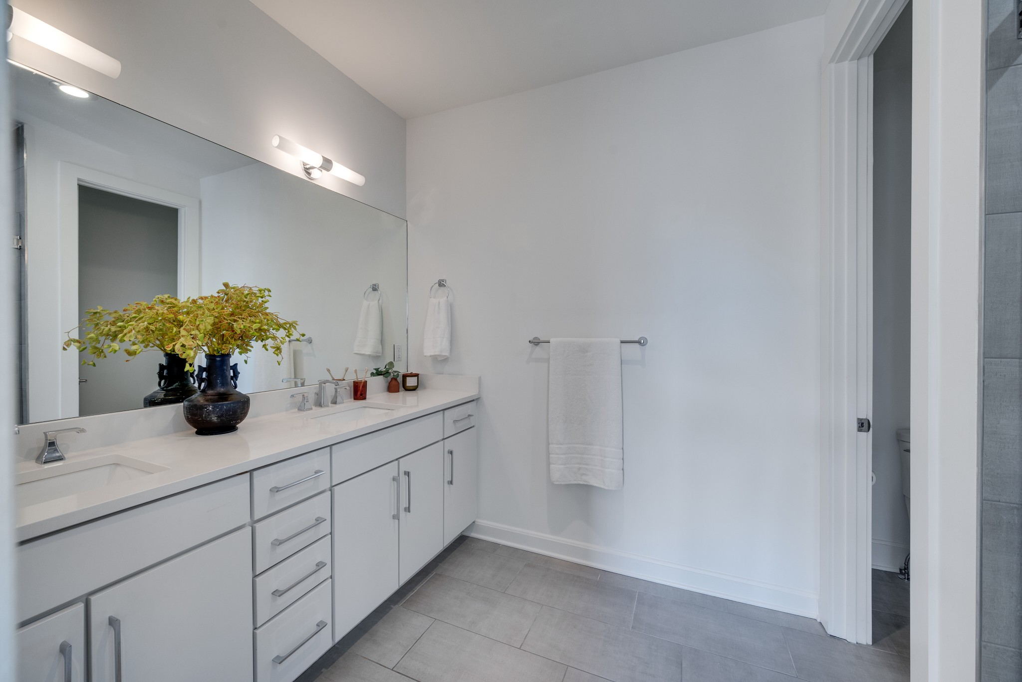 345 Douglas Avenue Nashville TN 37207